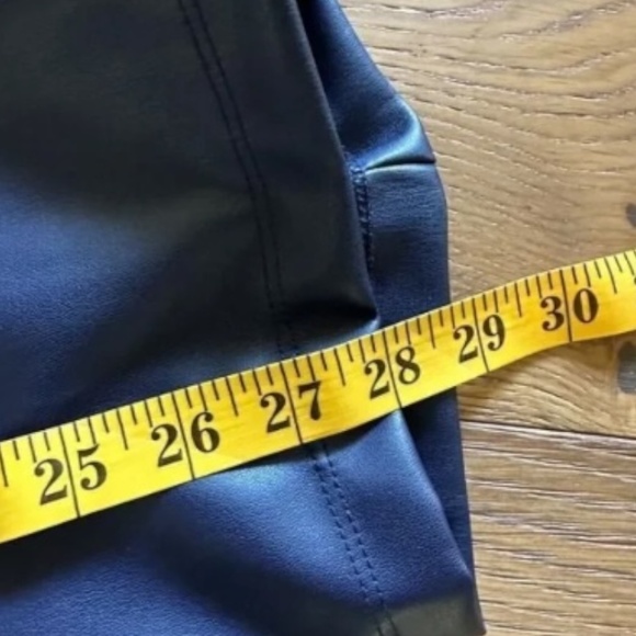 HALOGEN Classic Navy 5 Pocket Faux Leather Straight Leg Crop Pants - Picture 9 of 9